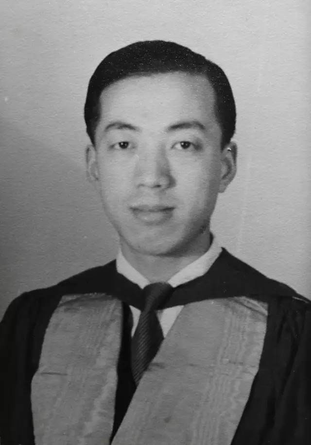 同时被七所大学录取，高考全省第一的姚桐斌，曾被父亲强迫摆地摊