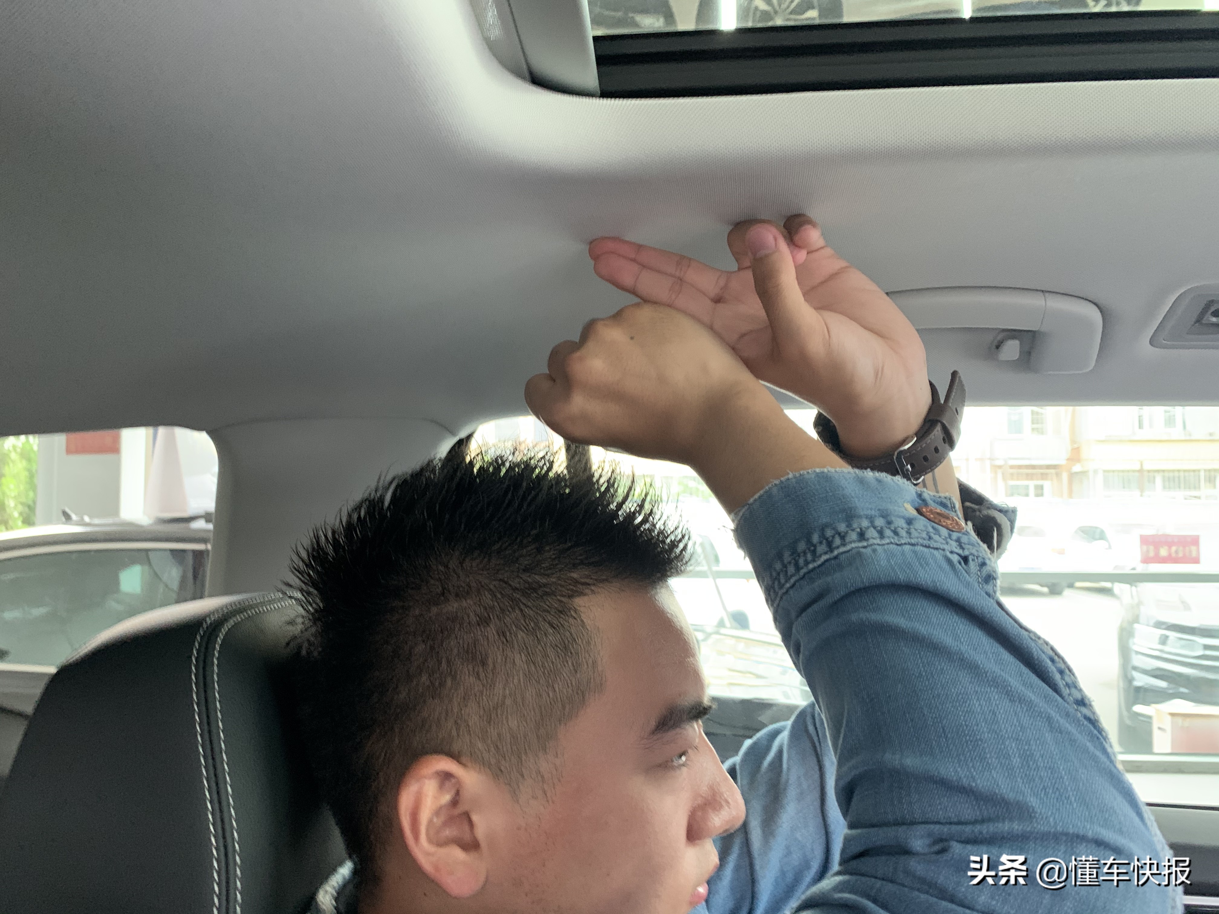 40万SUV合资还是自主？红旗HS7对比奥迪Q5L、大众途昂