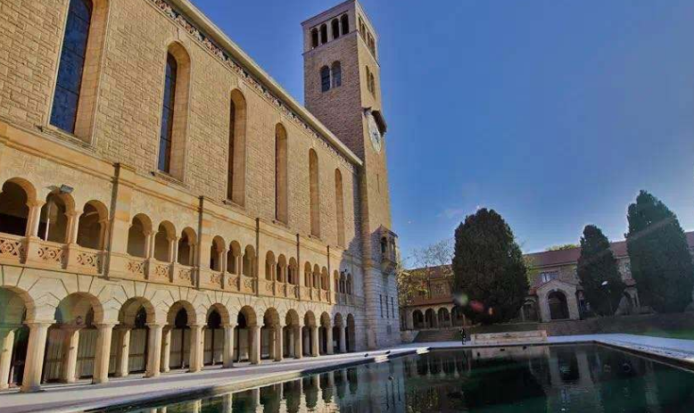 高考女状元黄亦陈：她拿到的奖金，父母不吃不喝10年才能攒下