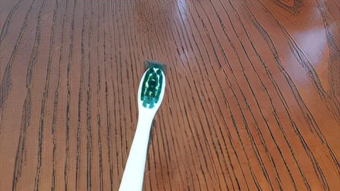 既能刷牙，又能洗脸的电动牙刷，美看mcomb M2 Plus上手体验