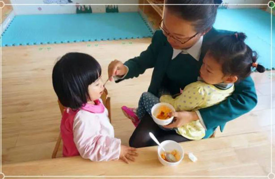 5岁男孩被学校多次劝退，老师：我不是保姆，照顾不了“小王子”