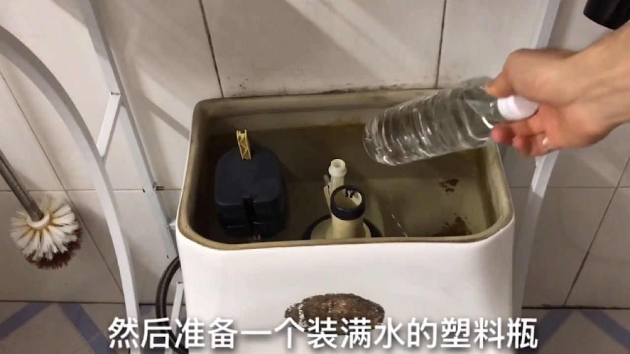 每月水费翻倍交？只需一根绳子，一个月能省上百元水费，学学吧