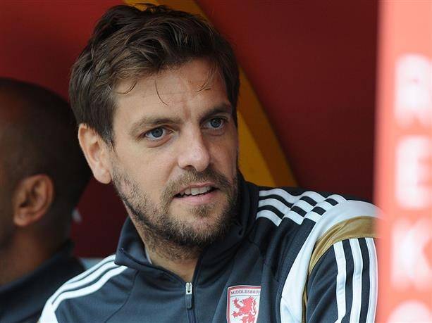 在皇马与热刺效力过的前英格兰球星伍德盖特也清楚老东家的内部问题