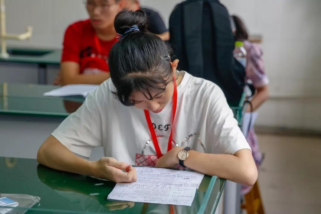 为什么重点高中也会淘汰部分优秀学生，是智商原因？老师道出实情