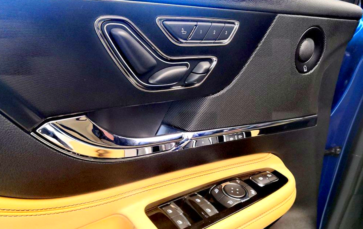 同是20万级豪华SUV，美系林肯和BBA，到底差距有多大？
