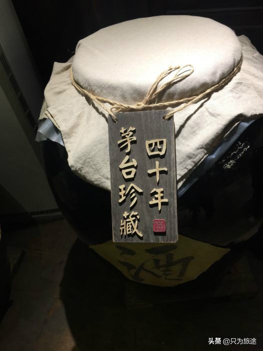 喝散装茅台、穿古装的小姐姐，闹中取静，古韵十足的重庆私家会所