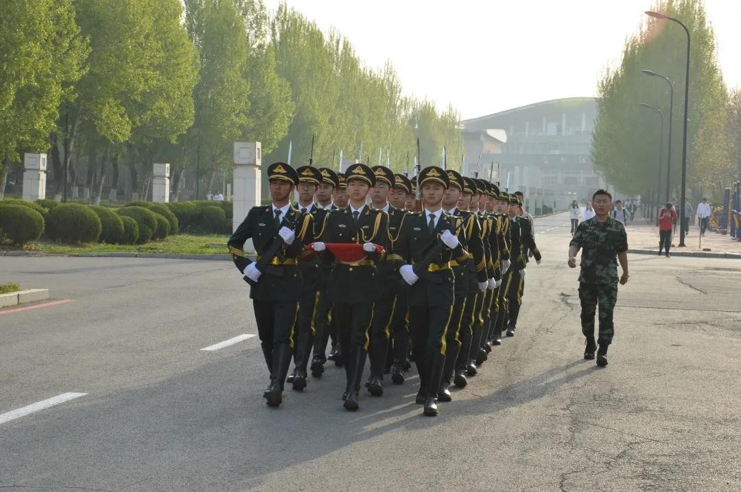 火了！参军入伍、成功考研！这些“高颜值”学霸，都来自东北同一所名校！
