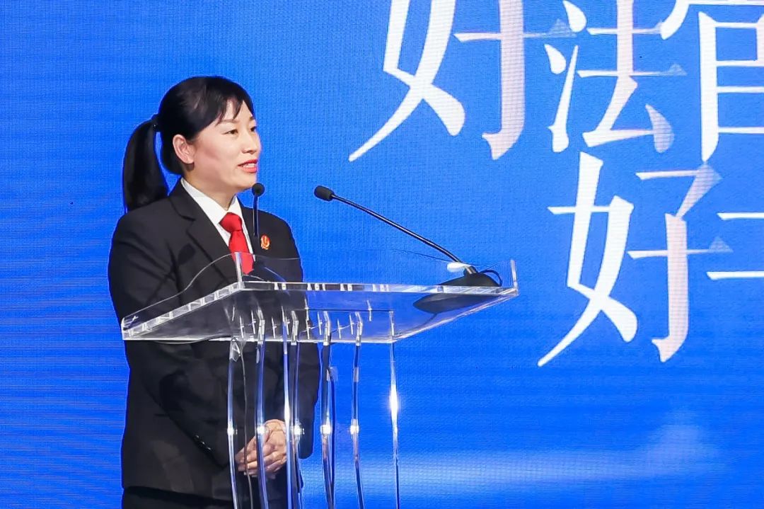 何为“邹碧华式的好法官、好干部”？24位上海法院人这样传承“燃灯者”精神