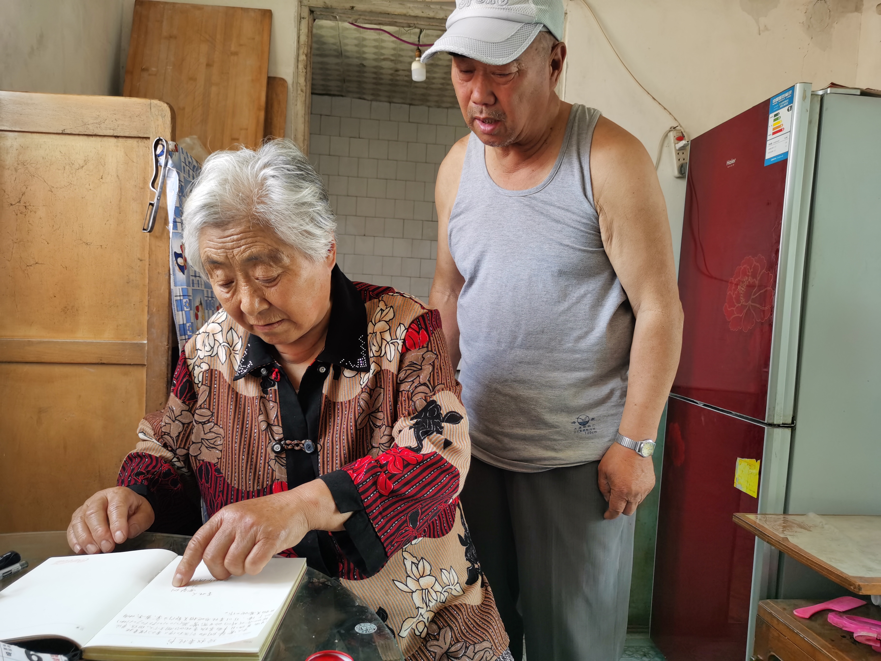 17年前女大学生失联至今，父母患癌求助媒体才知：女儿已改名换姓