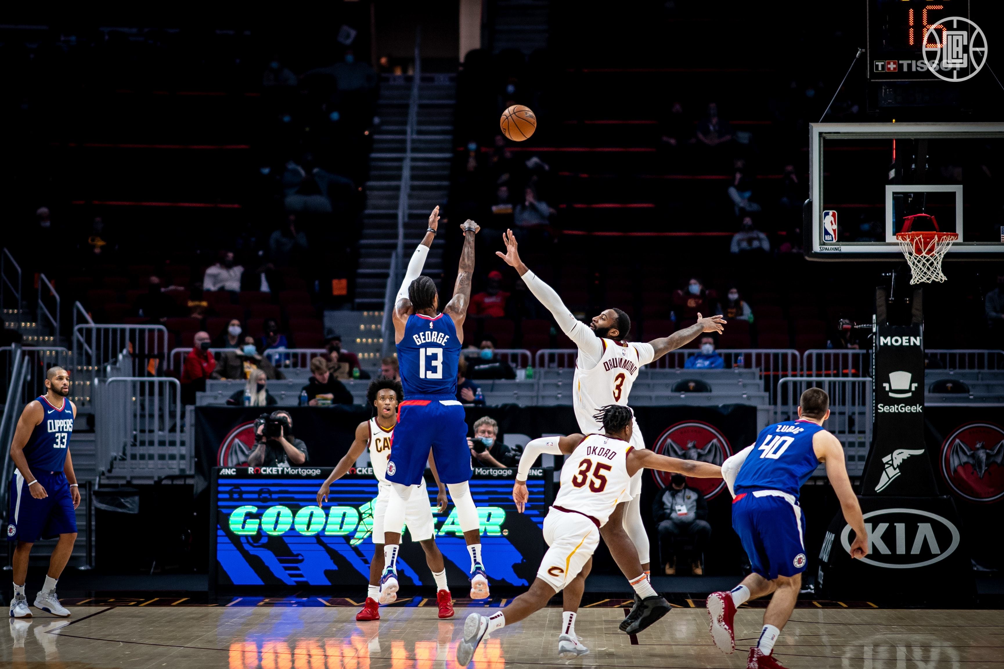 知乎nba主页为什么是乔治(保罗·乔治到底招谁惹谁？为什么那么多人要喷他？)