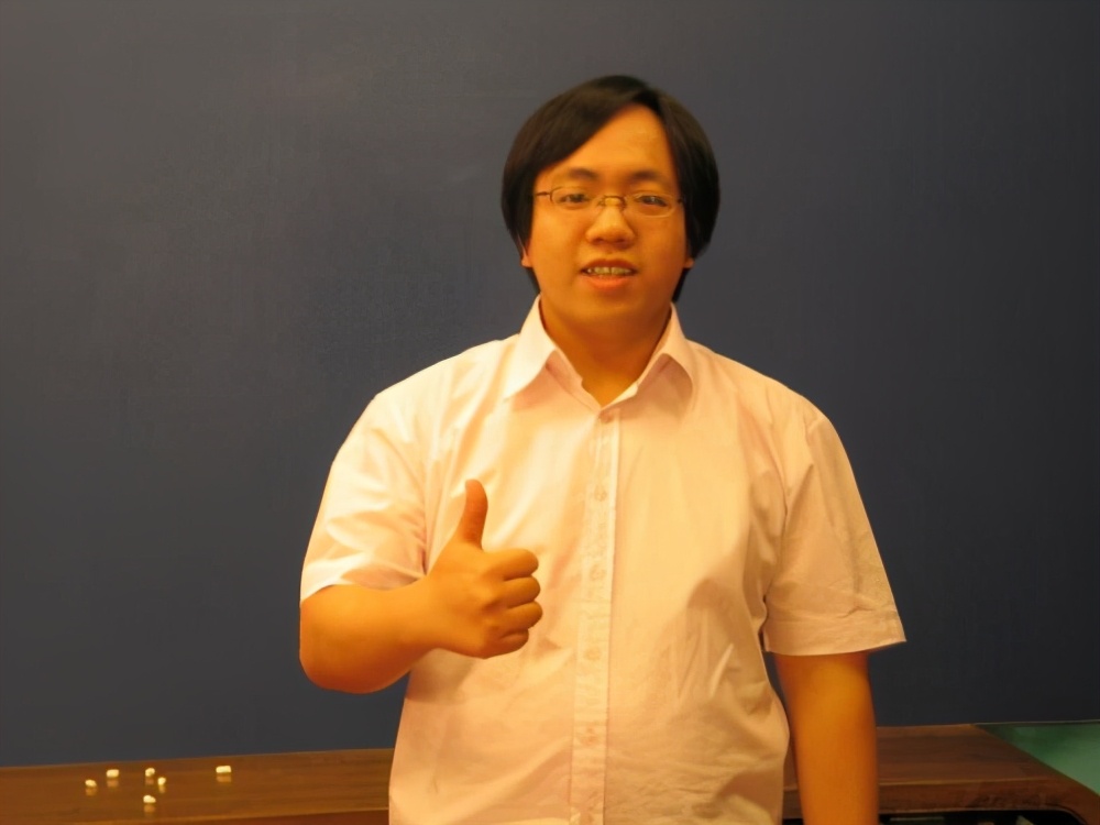 6个月从倒数逆袭成高考状元，学霸谈经验：成绩优秀，关键在方法