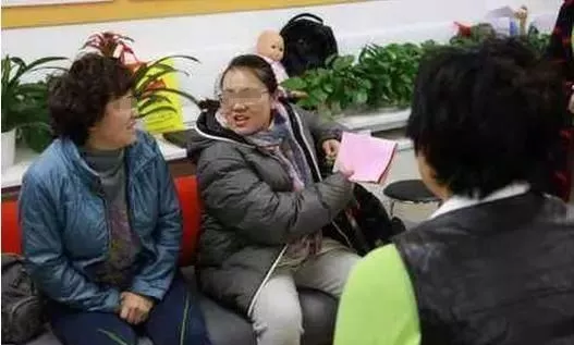 聘请月薪8000元的金牌月嫂,仅仅三天就把孩子摔成重伤