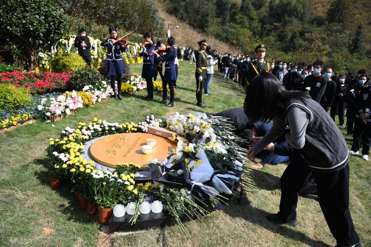 祖籍江西的袁隆平院士，为什么安葬在长沙