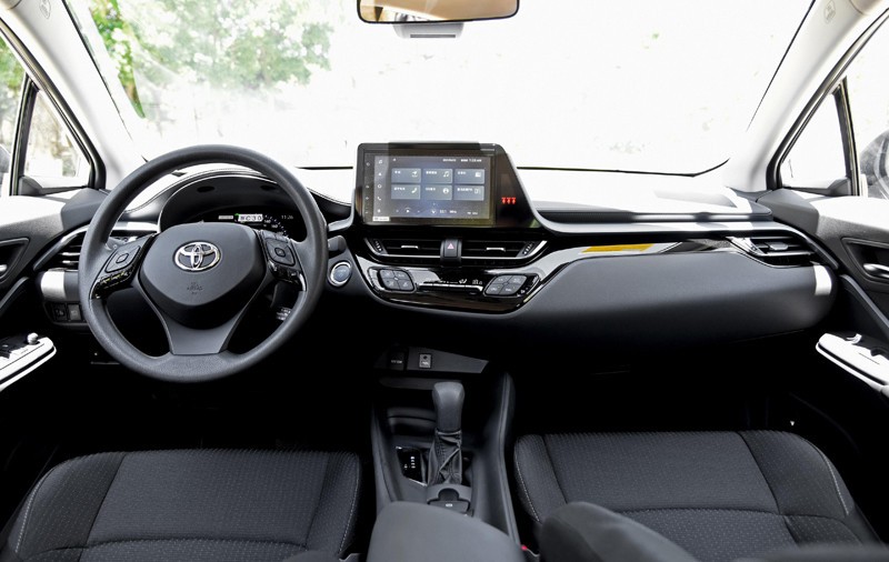 新增混合动力！一汽丰田新款奕泽IZOA家族上市售14.58万元起