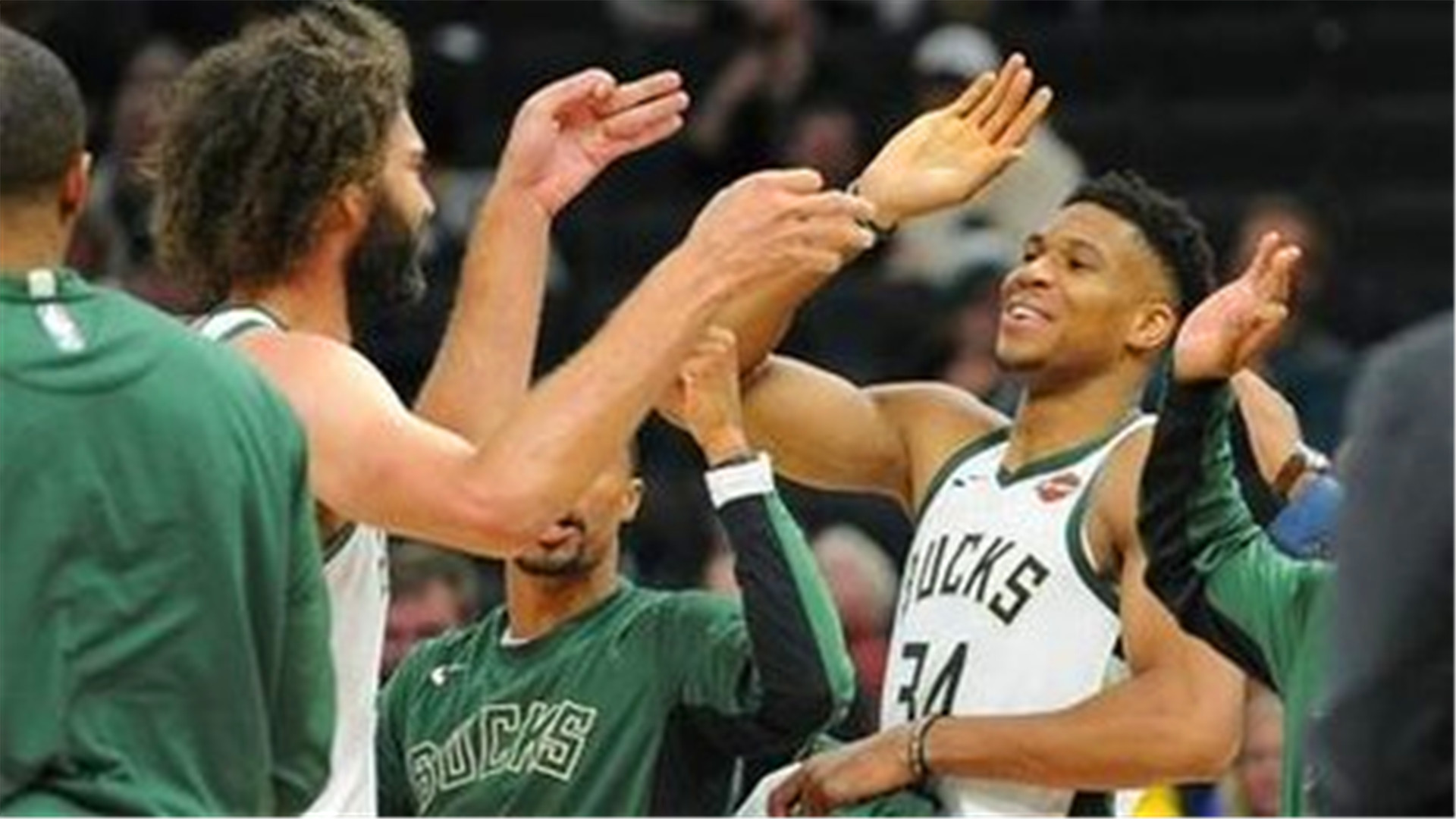 nba季后賽為什么會延期（NBA3場比賽被迫延期？湖人雄鹿帶頭罷賽？背后原因究竟是什么）