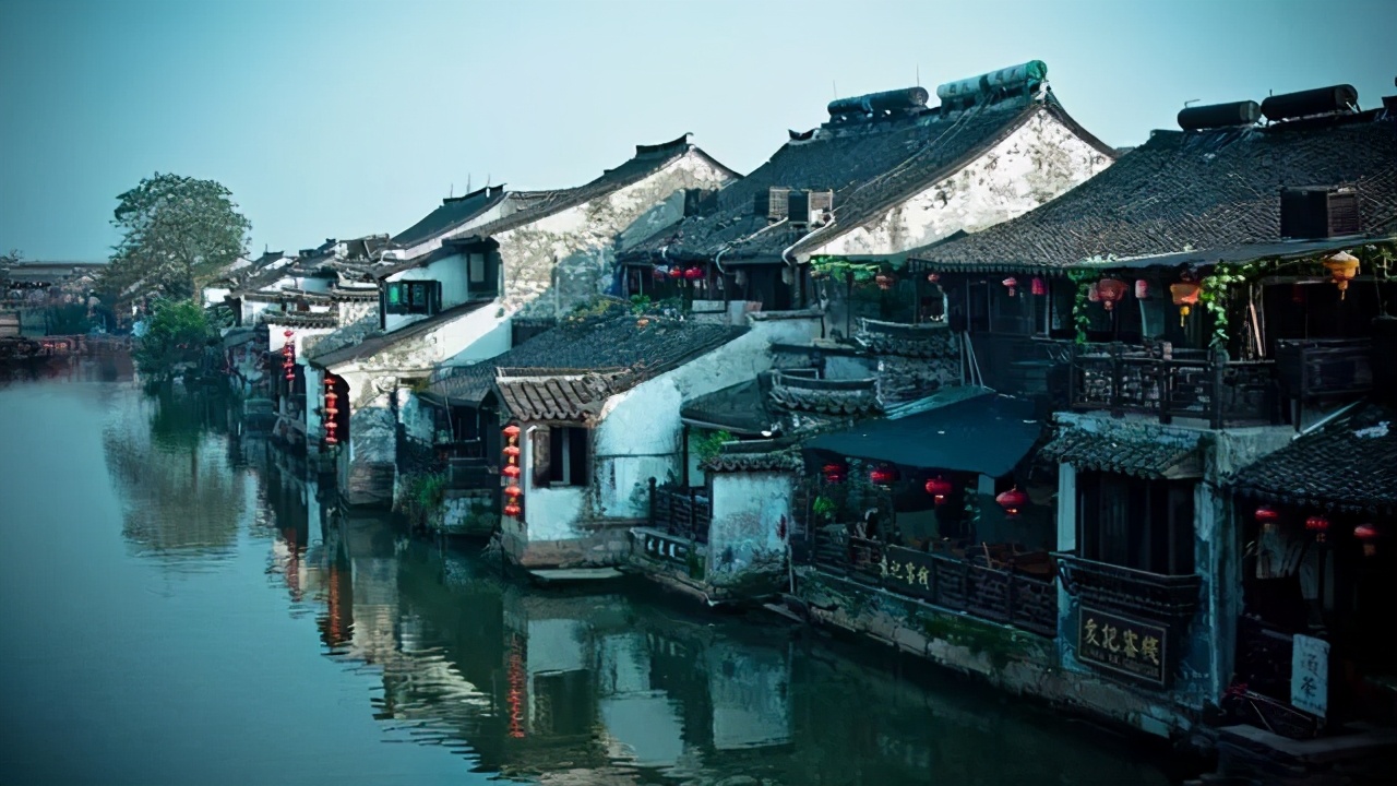 中国最具特色的20个小镇，记住它收藏它