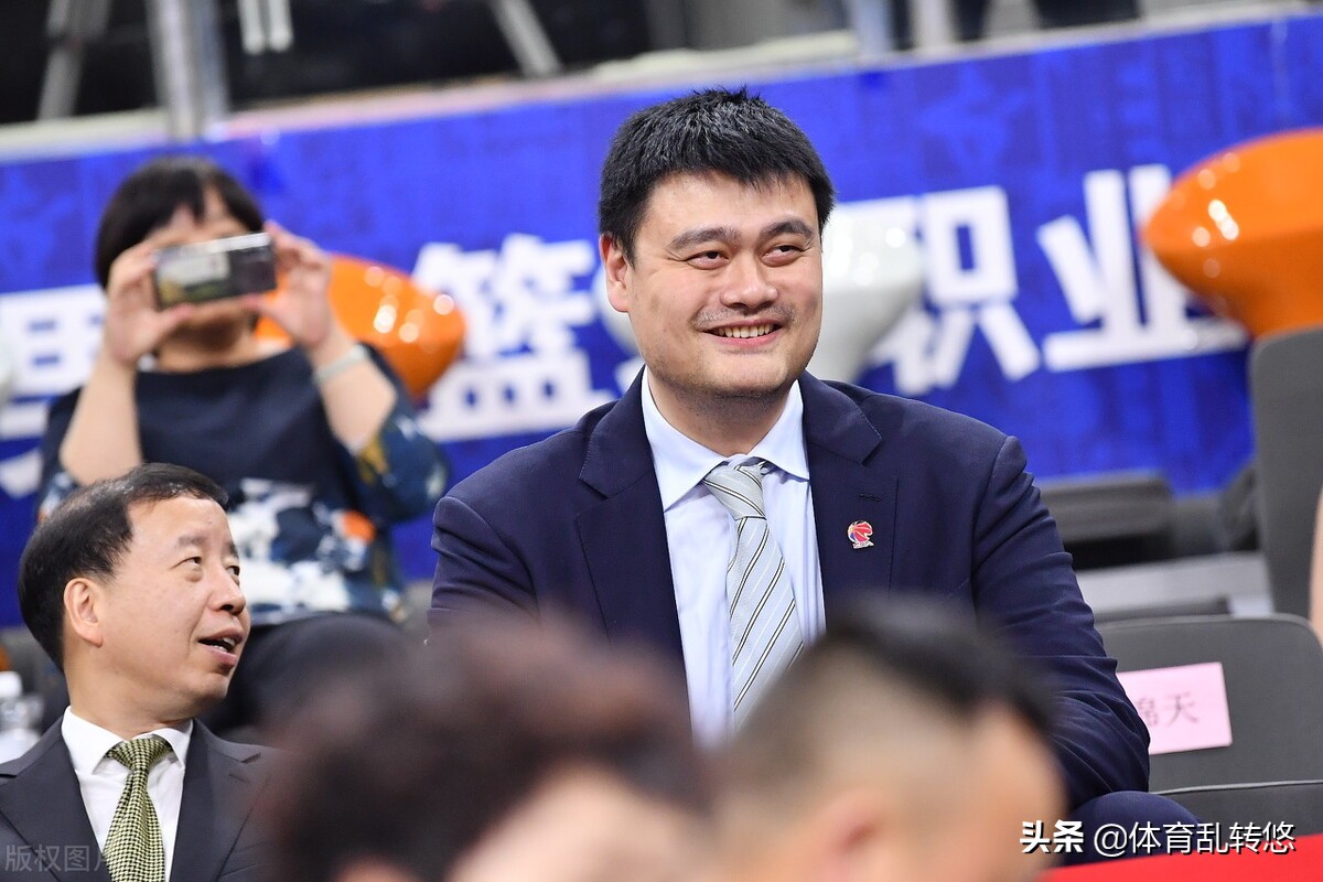 姚明NBA数据统计(姚明NBA场均数据以及常规赛和季后赛的总得分)