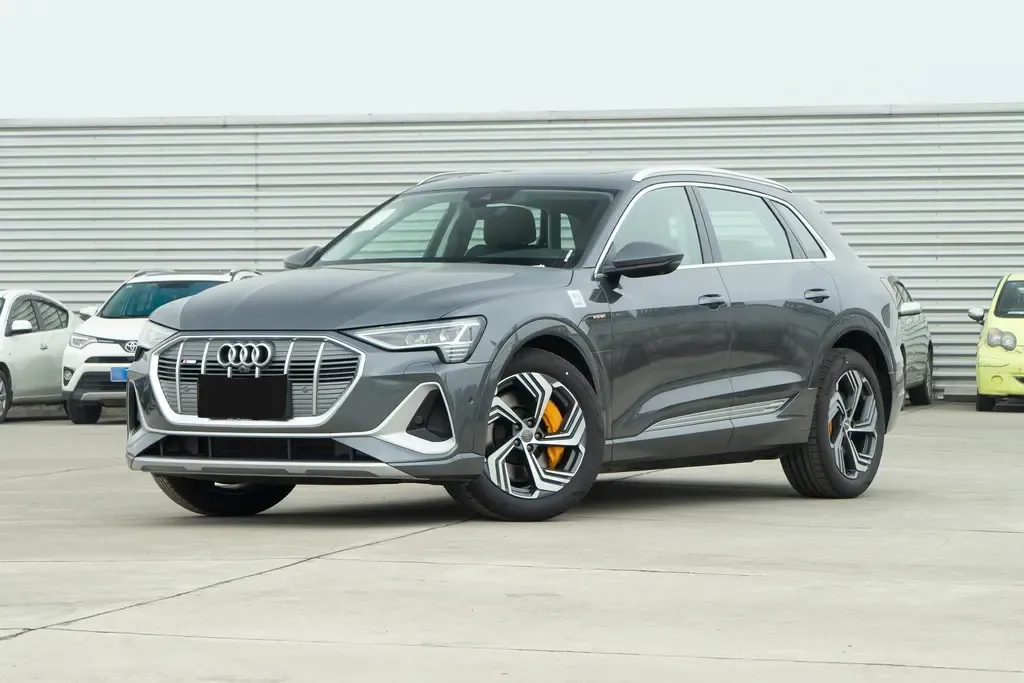纯电动汽车:奥迪e-tron,纯电续航500公里,还是四驱SUV