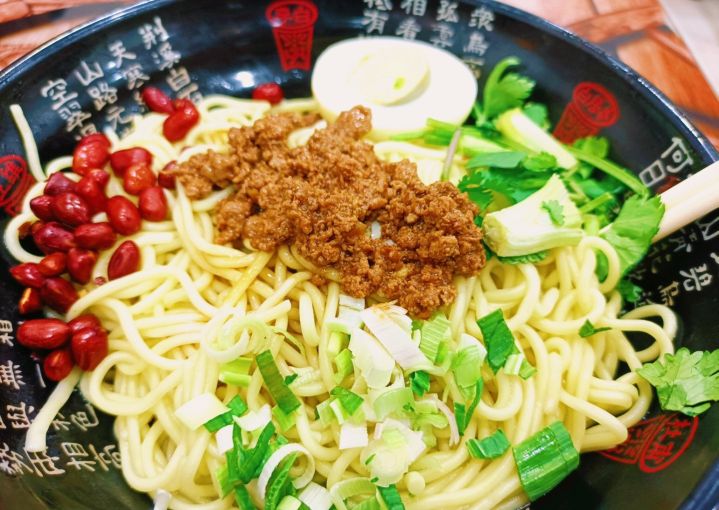 擔(dān)擔(dān)面的圖片,擔(dān)擔(dān)面的圖片大全
