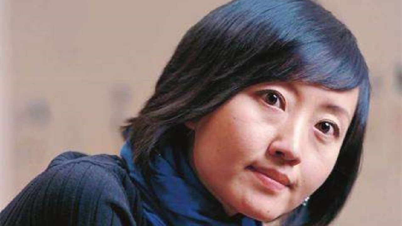 柴静照片(柴静:从公知女神到全网群嘲,最终移居国外,如今过得怎样?