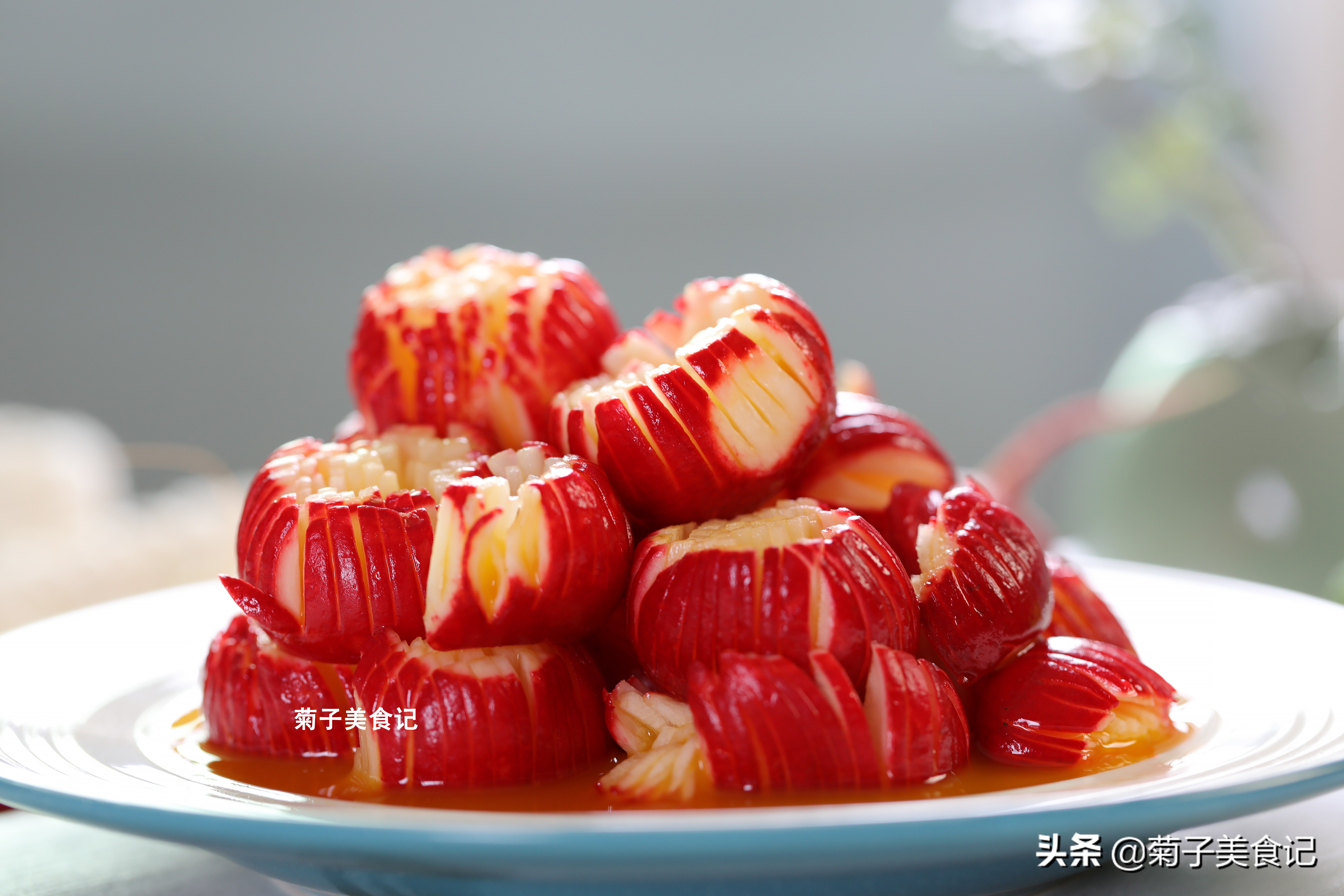 教你做开胃凉拌菜樱桃萝卜，酸甜可口，爽脆诱人，看着就有食欲