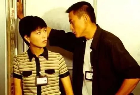 5位港圈中的“渣男”，陈浩民借醉狼吻女模特，罗嘉良被指弃糟糠