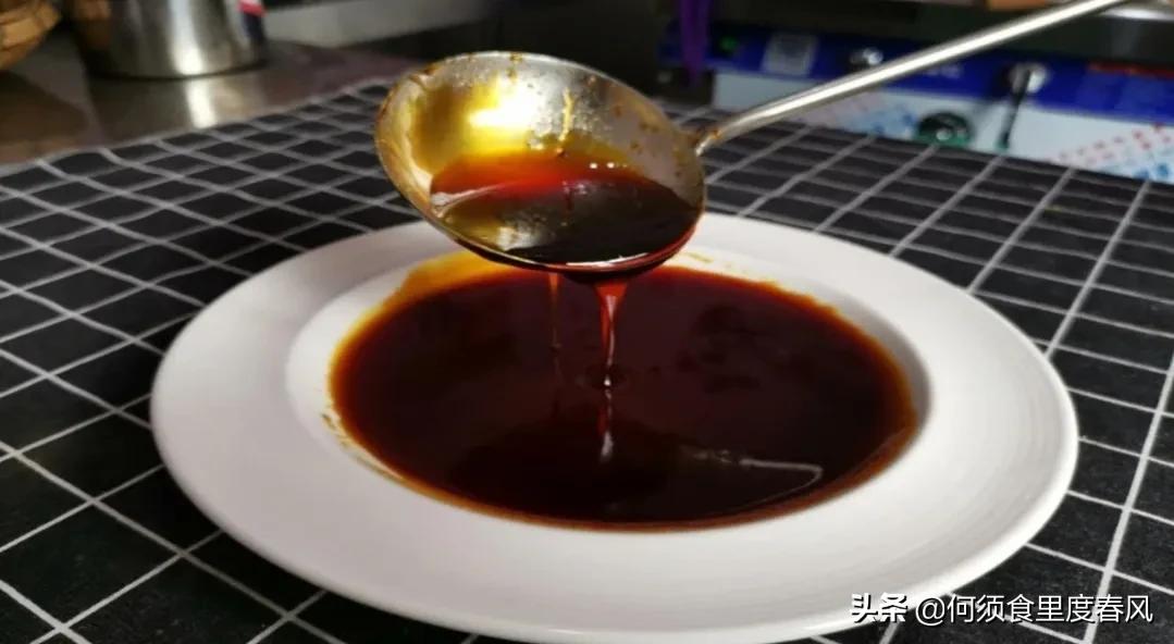 二十年厨师，炒糖色都不一定甜苦兼并，这个方子红亮不发苦