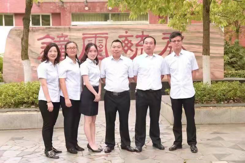 绵阳学霸刘瑾妍高考712分，感恩母校让她有机会“诗酒趁年华”