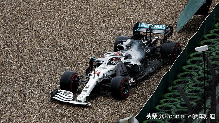 f1赛车战况(「F1」本赛季最混乱的一场比赛？2019F1德国站赛后分析)