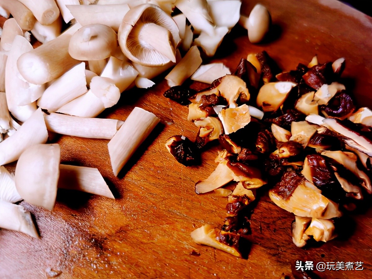 茄鲞的做法（复刻红楼梦里的文学美食之一茄鲞）