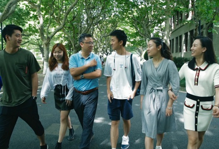 湖北有所大学好拼，为了能晋升第一梯队，一共有11名教授加入