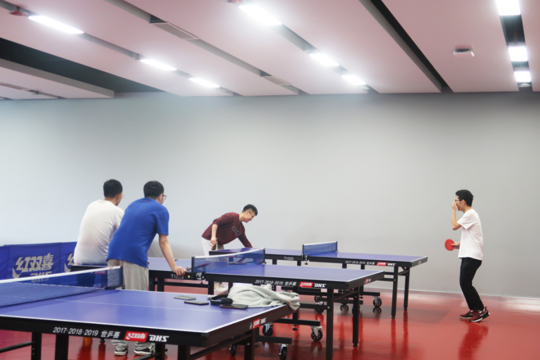 夏日运动好去处+1！江湾校区综合体育馆等你来！