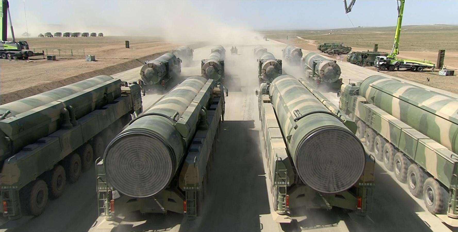 中国洲际导弹能打多远(中美俄洲际导弹射程对比：美13000公里，俄11500公里，中国是多少)