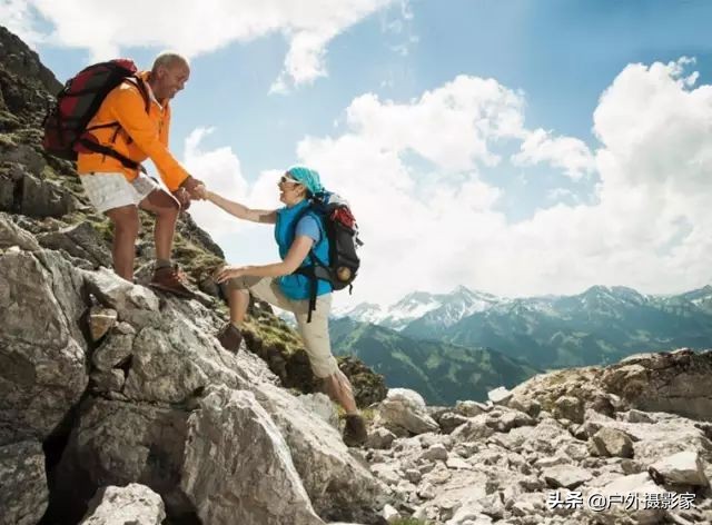 户外徒步登山，最全的登山杖使用说明书