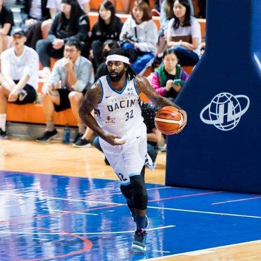 oj梅奥为什么不打nba了（曾与罗斯争状元，今32岁的OJ梅奥却颠沛流离，什么原因造就如今？）-华海博客