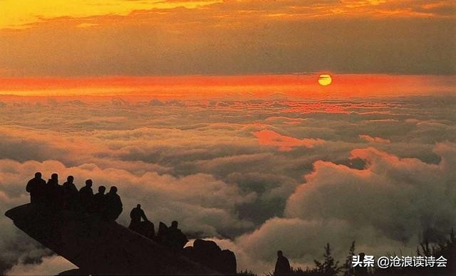 少年杜甫的豪情壮志，一首望岳震慑千古，它为何能入选唐诗三百首