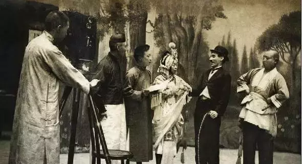 30岁的电影，左右武术文化，100年，金庸国龙不能肩负！