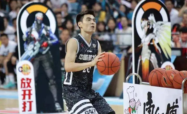 贾明儒是什么水平（深度丨从CUBA到CBA，大心脏的贾明儒，如何才能成为球星？）