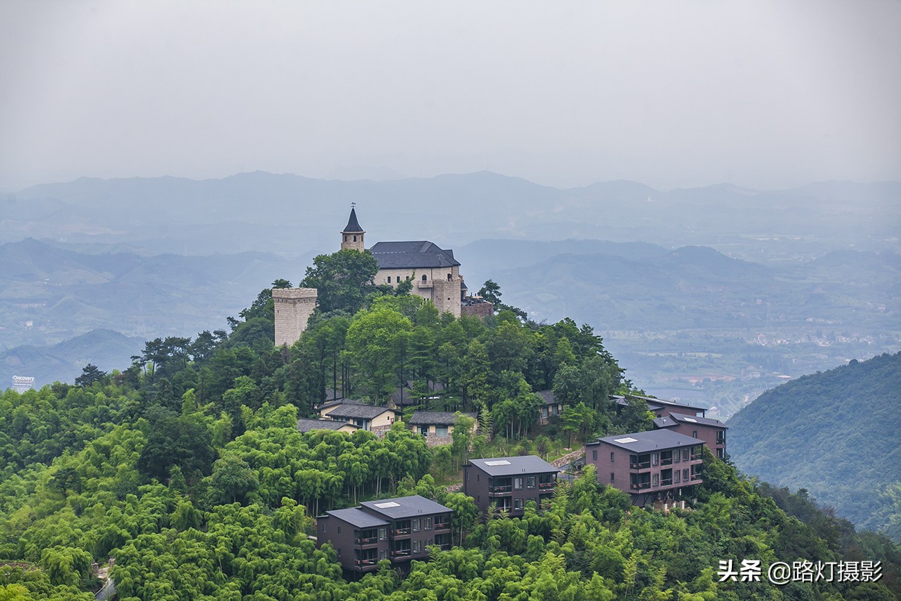 夏天去哪里旅游避暑？这5个地方清爽宜人美景如画，凉快又好玩