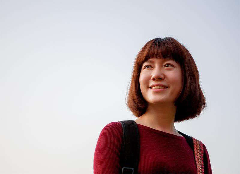 如果,翁帆是追求金钱的女子,那她大可不必这么豪气捐赠.