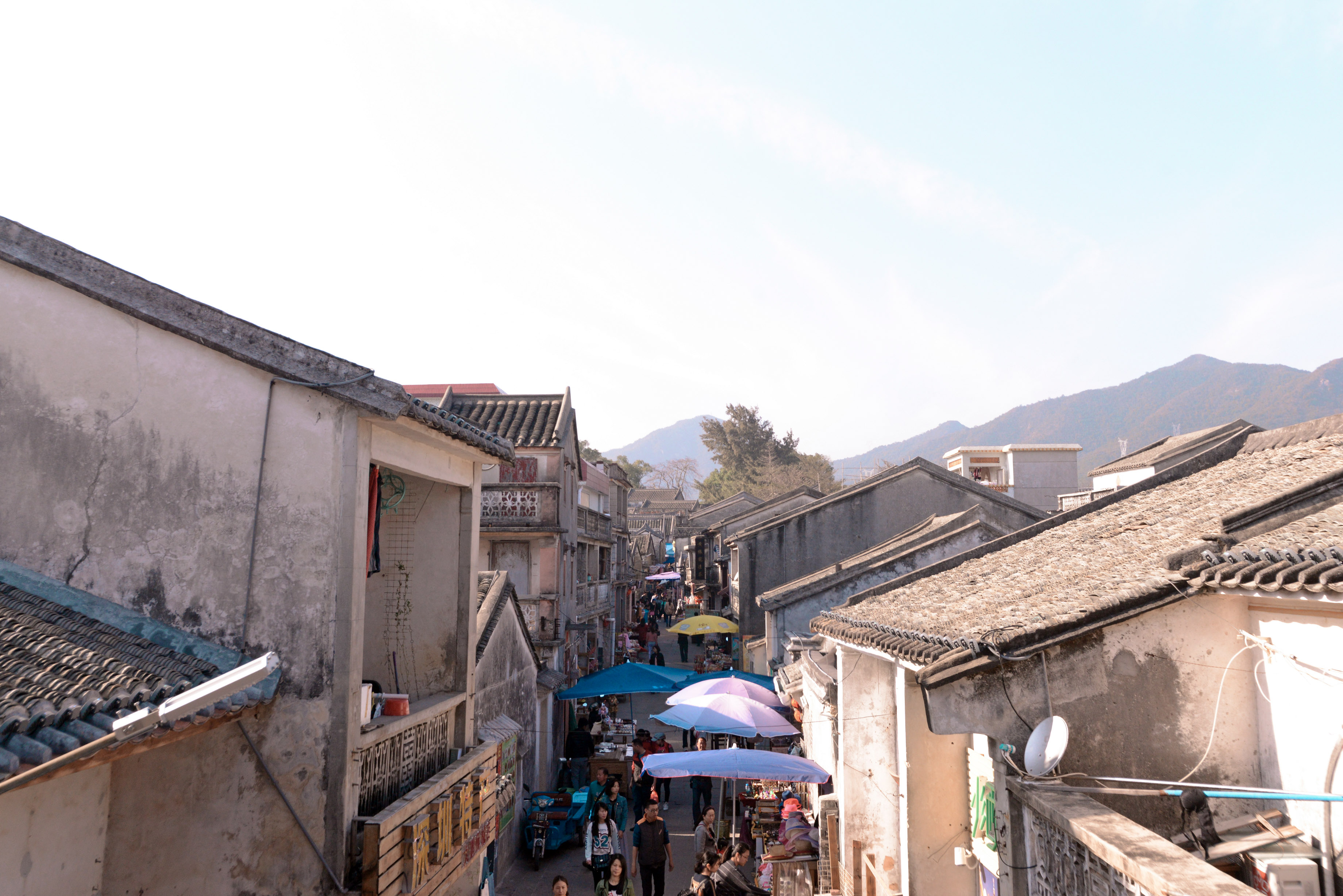 大鵬古城始建於明代1394年,即使作為深圳八景之首,門票免費,但遊客量