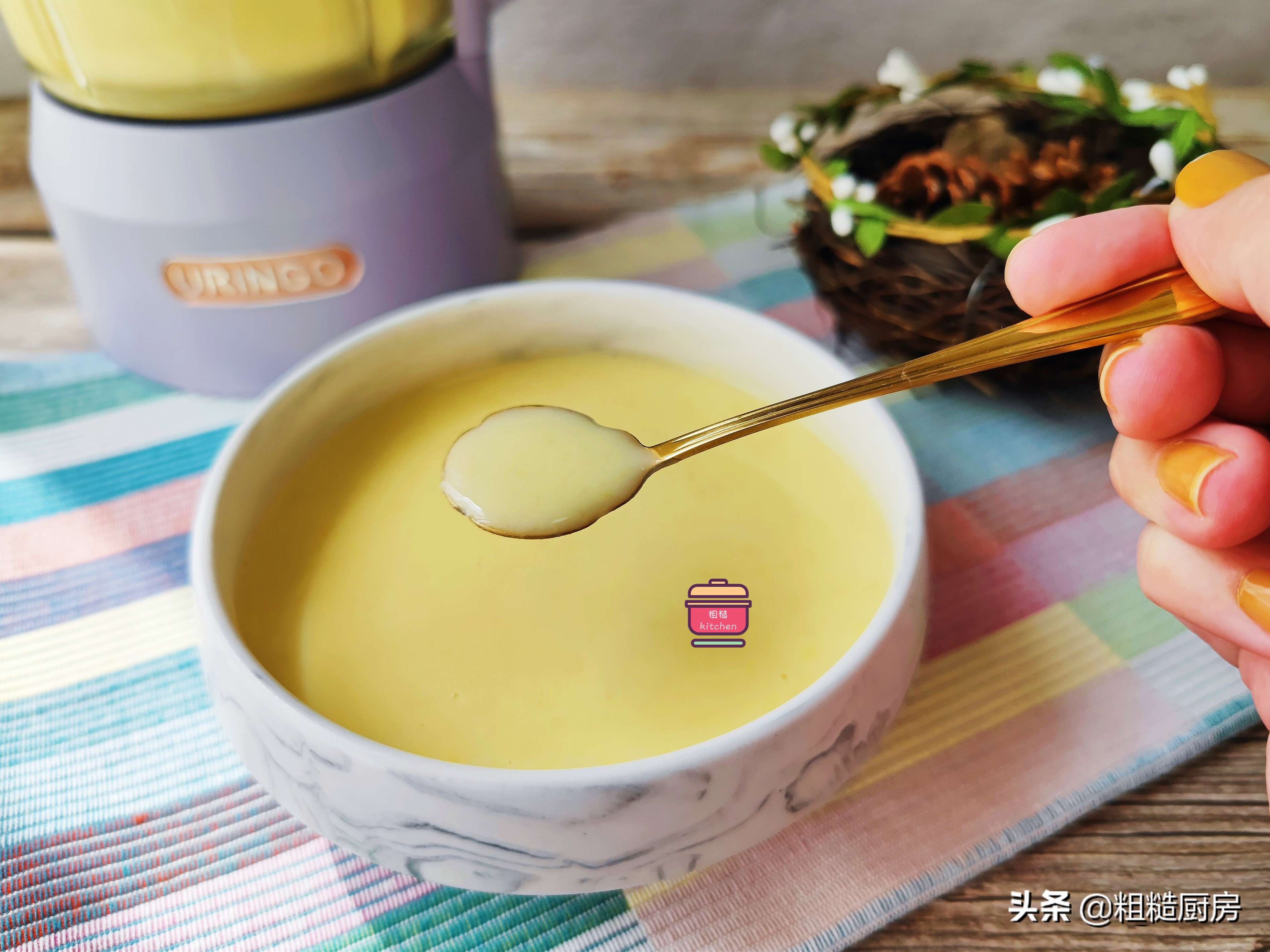 天冷了女人手脚凉，早餐多喝这5种汤，提升元气，脸色红润精神好