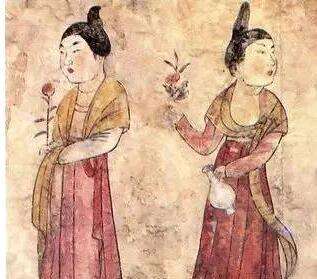 袒胸·女着男：唐朝女性服饰的两大特色！