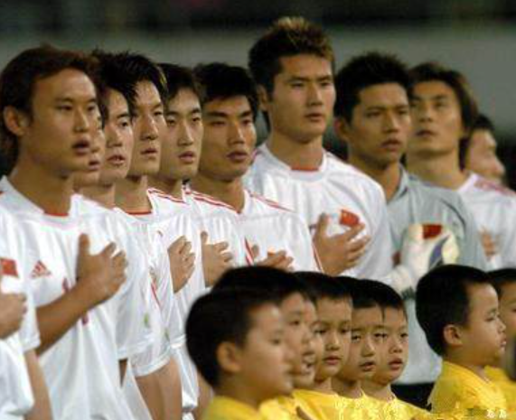 2001年中国参加世界杯(回顾国足世界杯预选赛，满满都是血泪史……)