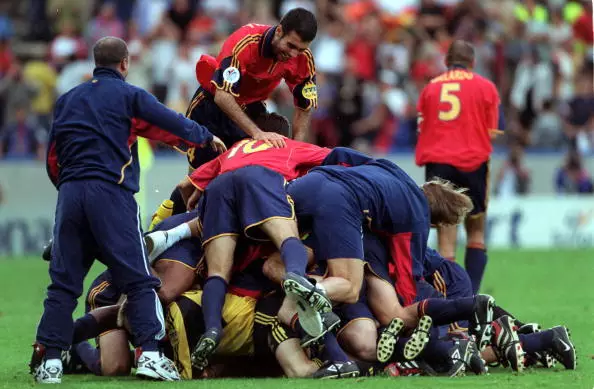 90年世界杯点球大战意大利(一场0-0却成为了经典！门将一战封神，对方6粒点球只踢进1个)