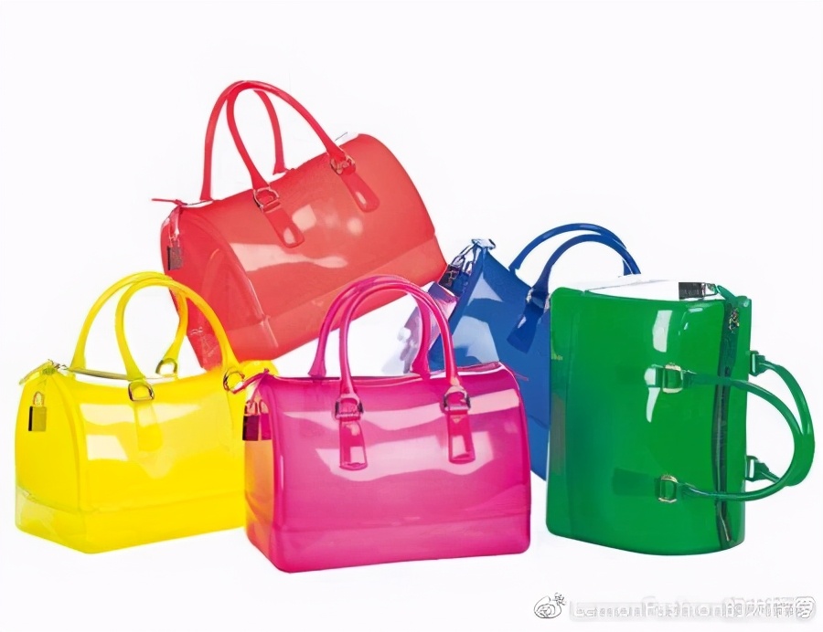 FURLA：轻奢包界的“扛把子”