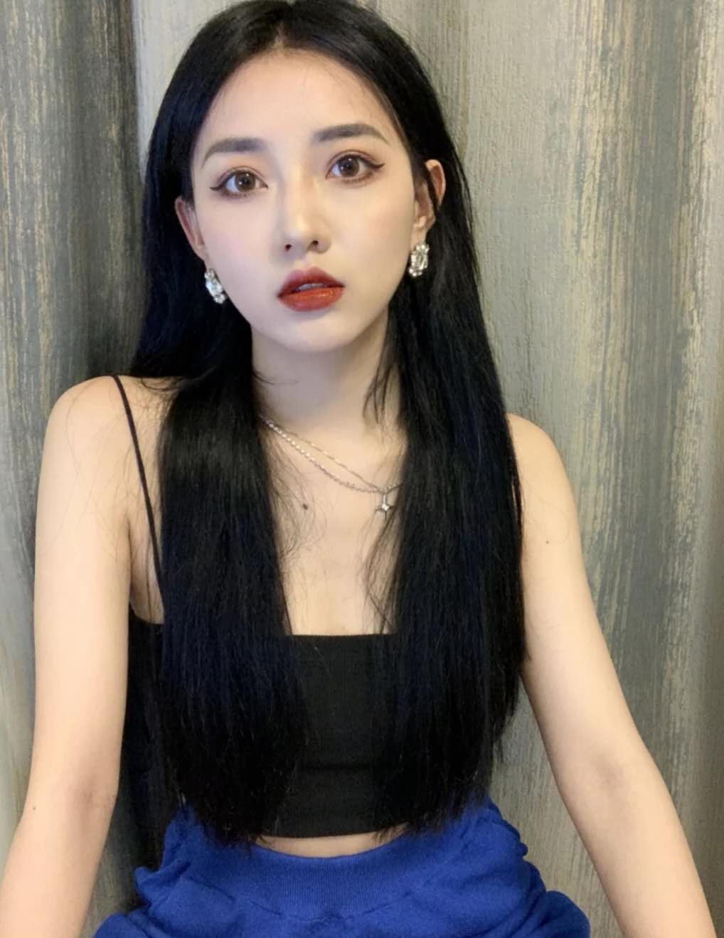 说到这里呢,说了这里又到了大家说再见的时候啦,本期说了什么样的脸型