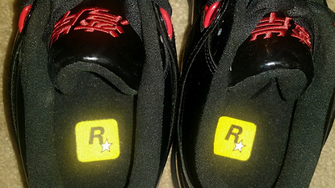 af1电竞系列鞋（没抢到英雄联盟xAJ1？因为游戏搭上关系，这些球鞋被抢到断货）