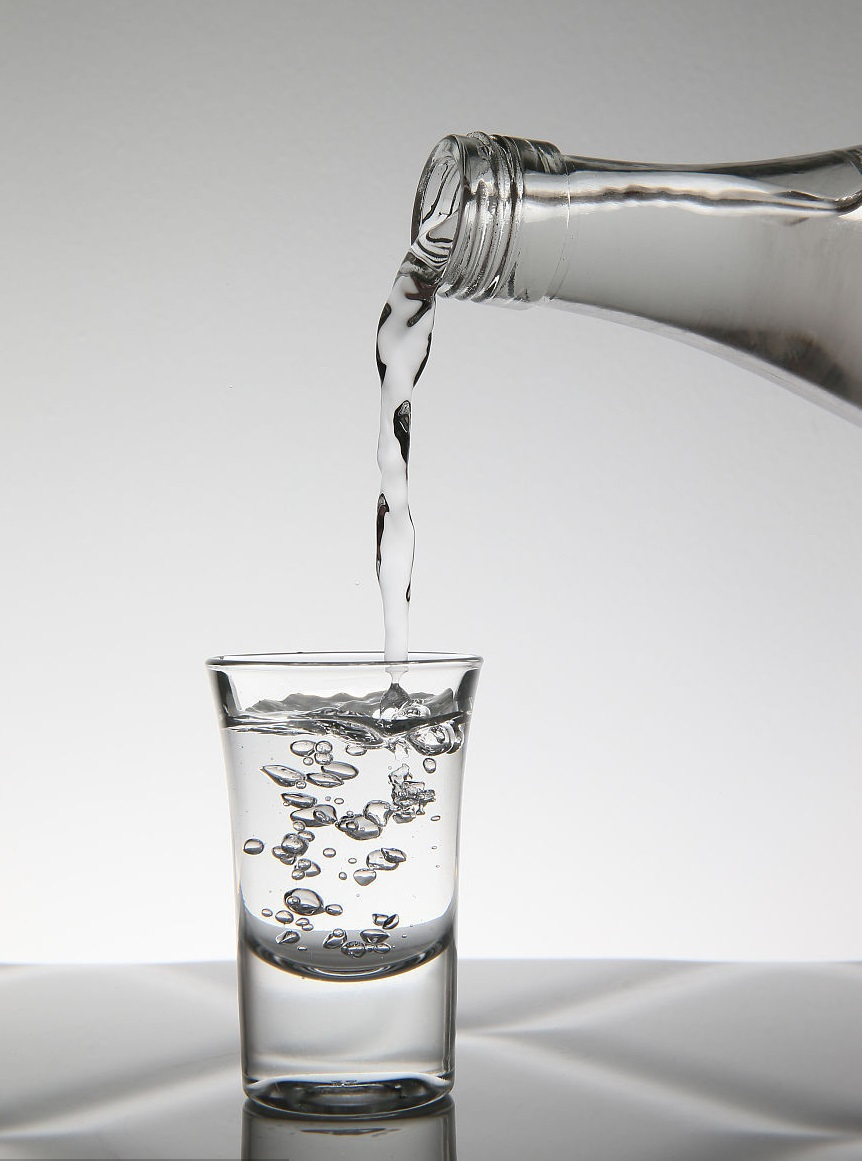 一篇让所有老师都给出满分的作品，它的名字叫“酒”