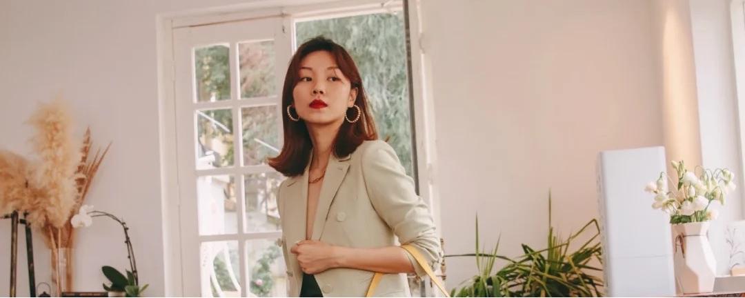 皮肤黑穿什么颜色的衣服好看（黄黑皮最适合穿的5种颜色）